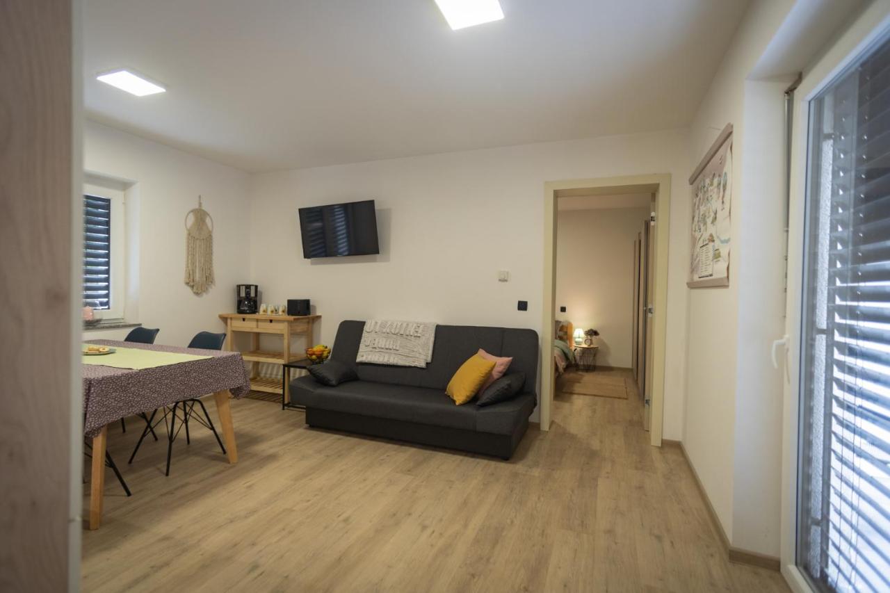 Ferienwohnung Cuckoo'S Alpine Nest Lesce  Exterior foto