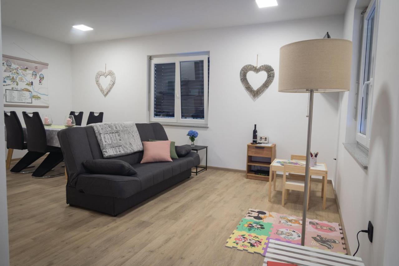 Ferienwohnung Cuckoo'S Alpine Nest Lesce  Exterior foto
